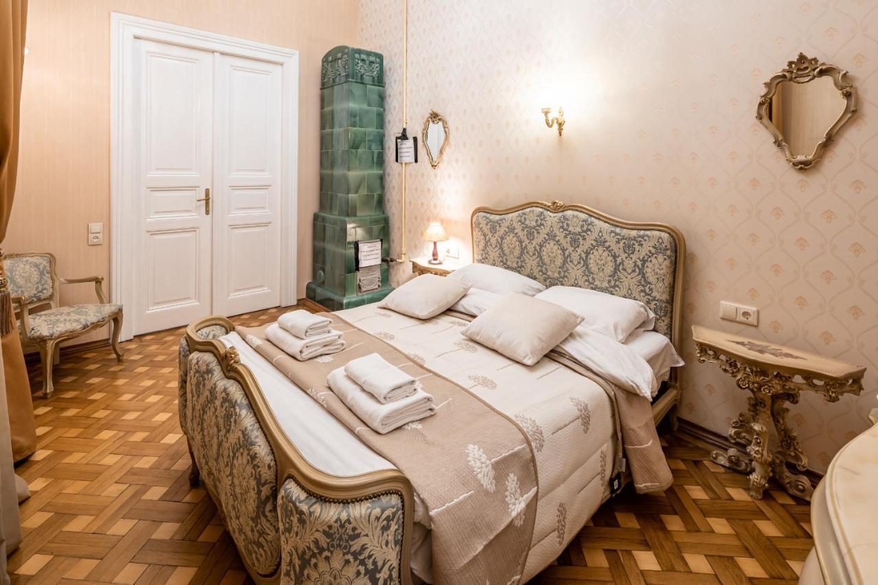 3 Bedrooms Royal Italian Style In An Austrian Building, Parking, Balcony Leopoli Esterno foto