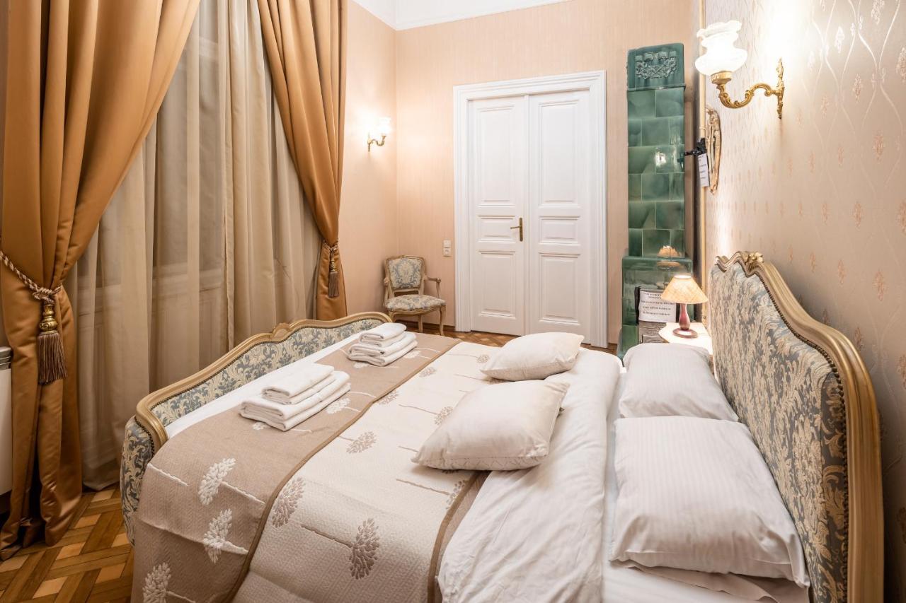 3 Bedrooms Royal Italian Style In An Austrian Building, Parking, Balcony Leopoli Esterno foto